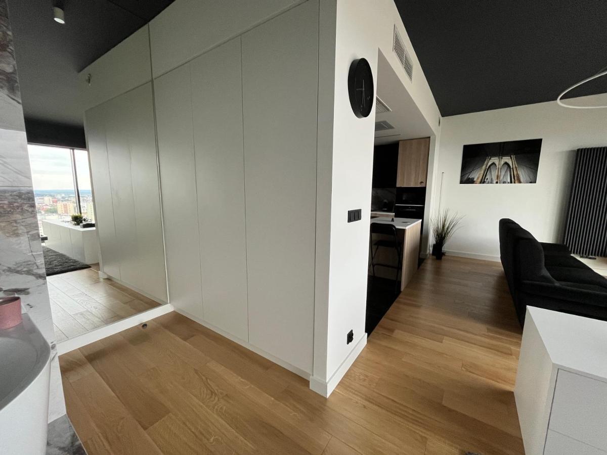 Hanza Tower - Luxurious Apartment 60M2 - 15Th Floor City View Szczecin Exterior photo